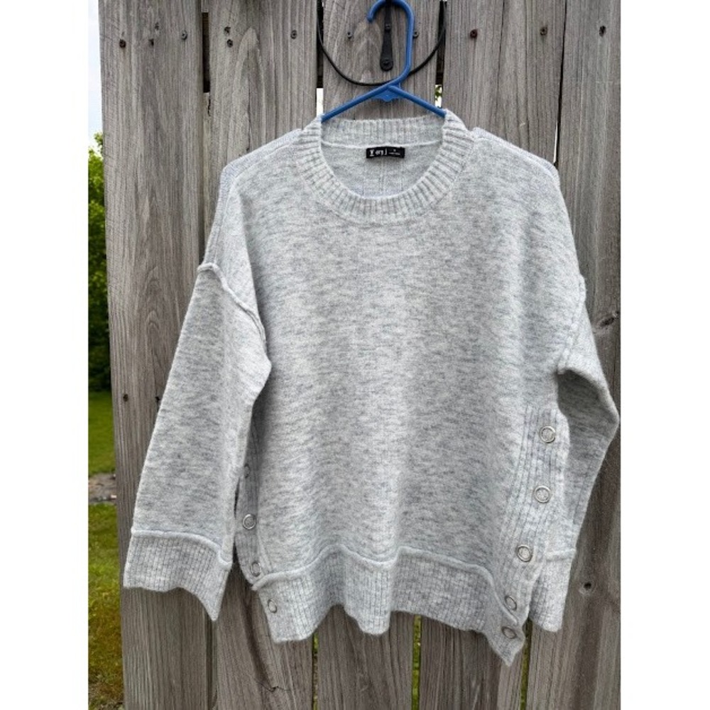 Very J Heather Grey Side Snap Button Crewneck Sweater Oversized Minimalist Small